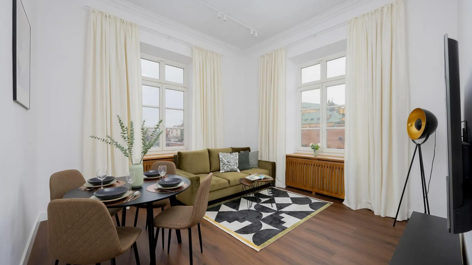 Heart Of The Old Town Royal Apartments By Noclegi Renters Βαρσοβία Πολωνία